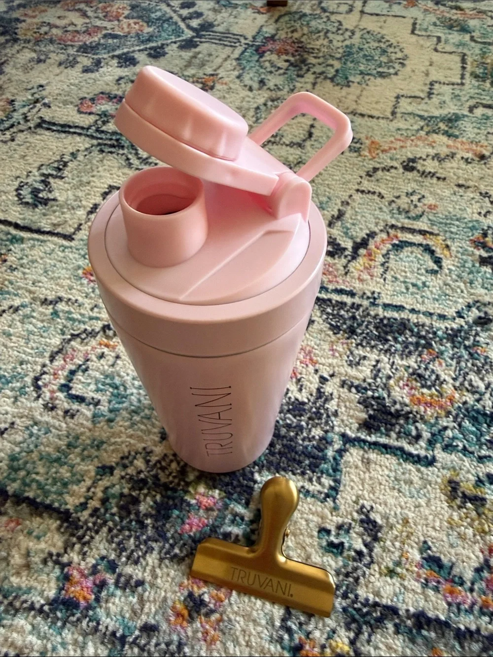 TRUVANI Pink Stainless Steel Protein Shaker Cup – 16.9 oz / 500ml with Clip